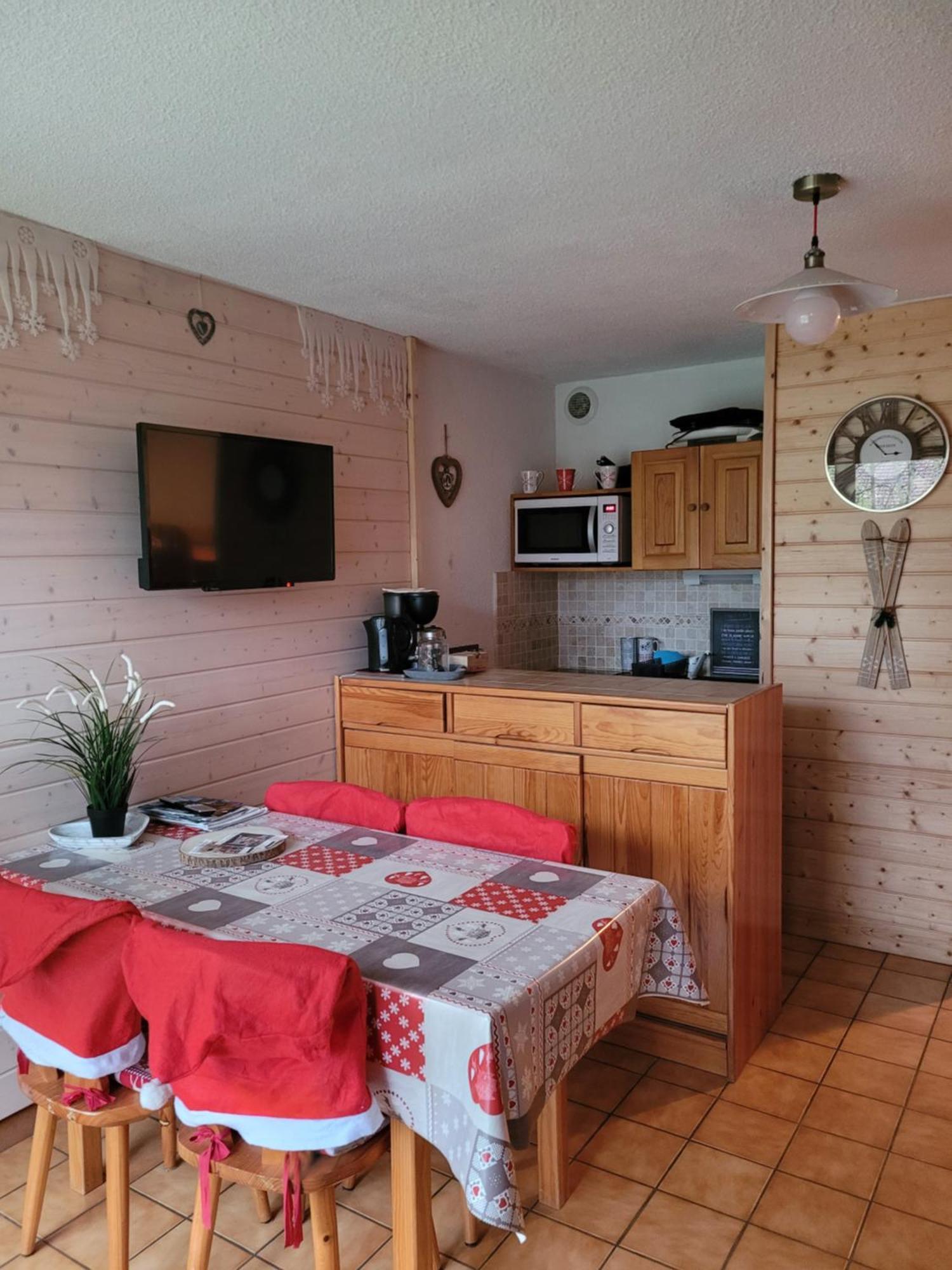 Appartement Le Flocon, Joli Petit Cocon 4 Pers En Rez De Jardin Draps Inclus Les Rousses Eksteriør bilde